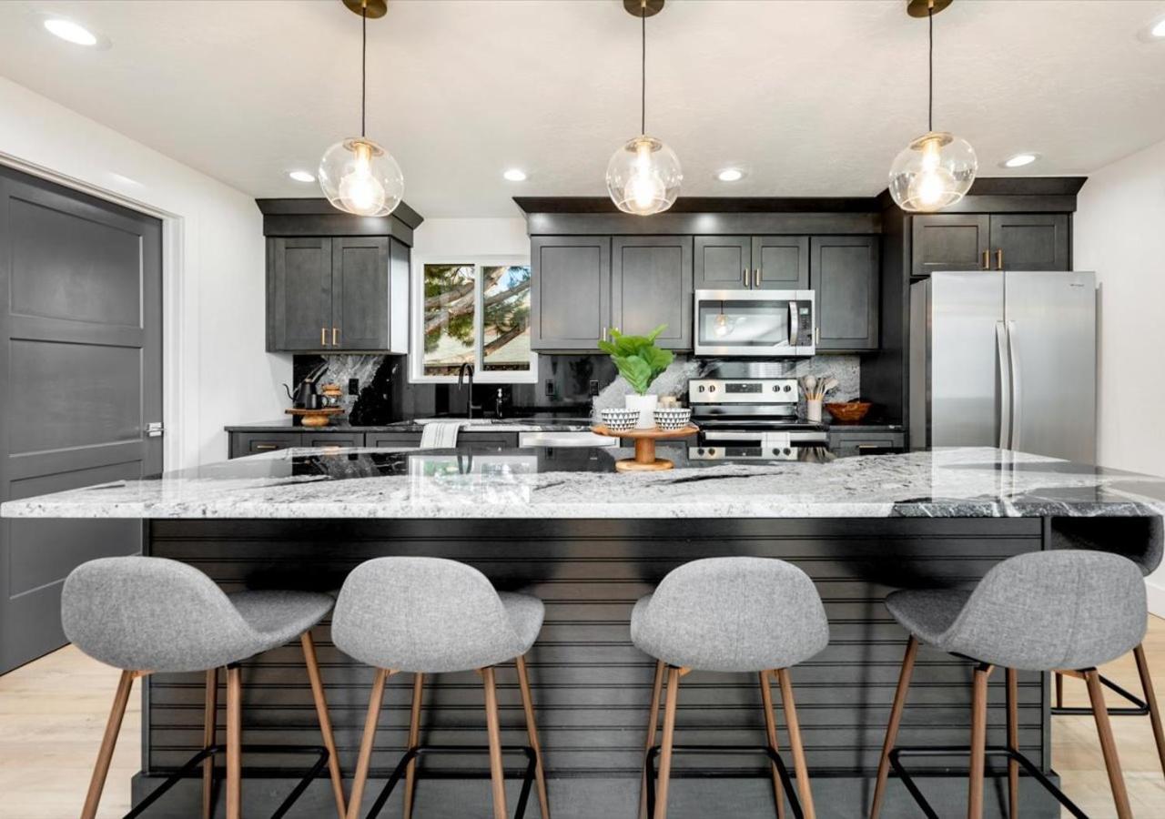 Mid Century Modern Boise-River Bungalow W/ Hot Tub Exterior foto